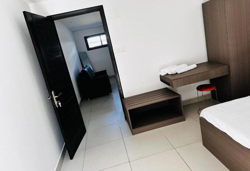 اتاق استاندارد با بالکن, Taissia