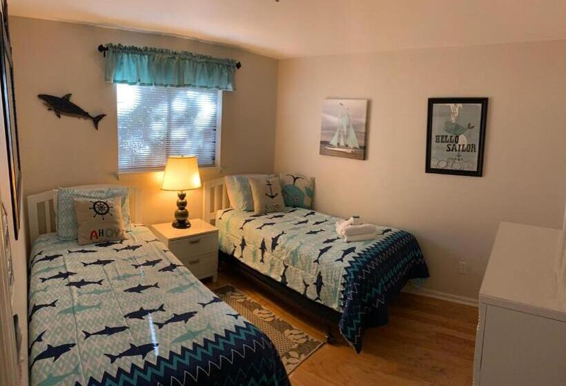 Апартаменты 1 Спальня Нижний Этаж, Beautiful Hilton Head Condo, Steps From Ocean, 1st Floor, 2bd / 2ba, And More!
