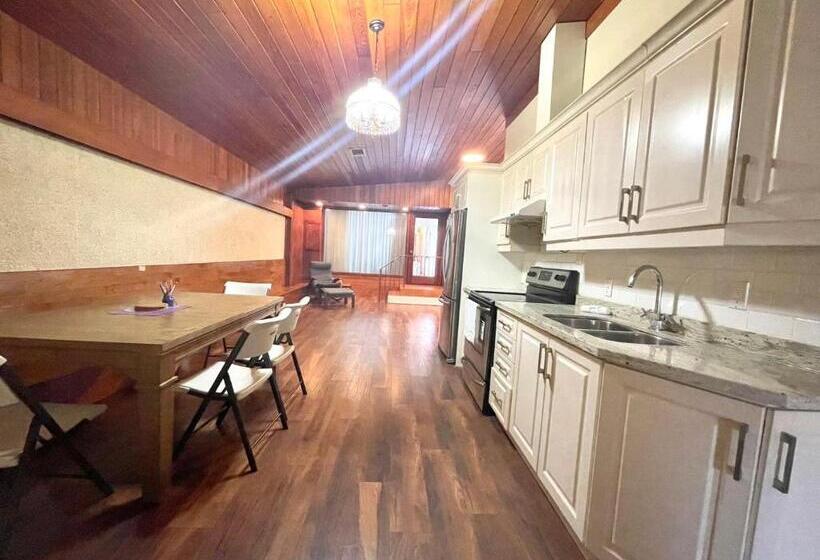 Номер Стандарт, Vihome 368  Quiet House Near Bayview Village And Subway
