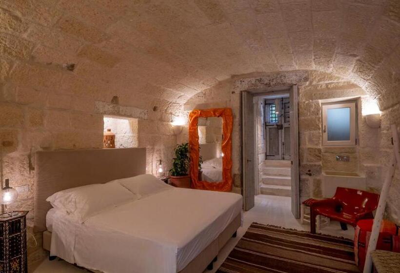 标准间, Empireo Riad