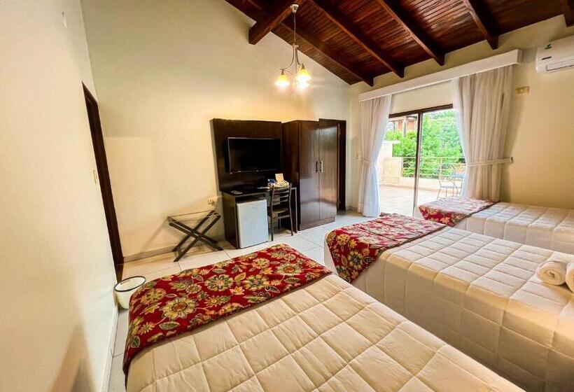 اتاق خانوادگی با سرویس بهداشتی مشترک, Mburucuyá Hotel Boutique