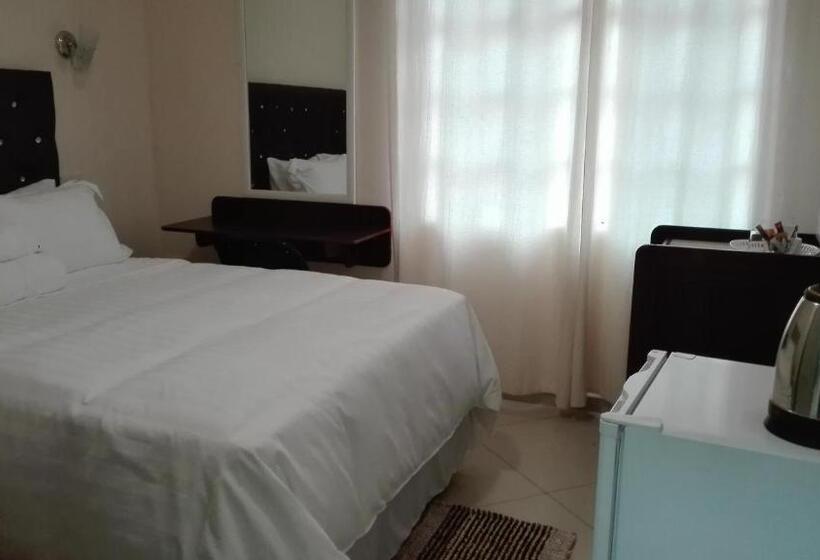 اتاق استاندارد, Kandjo S Bed And Breakfast