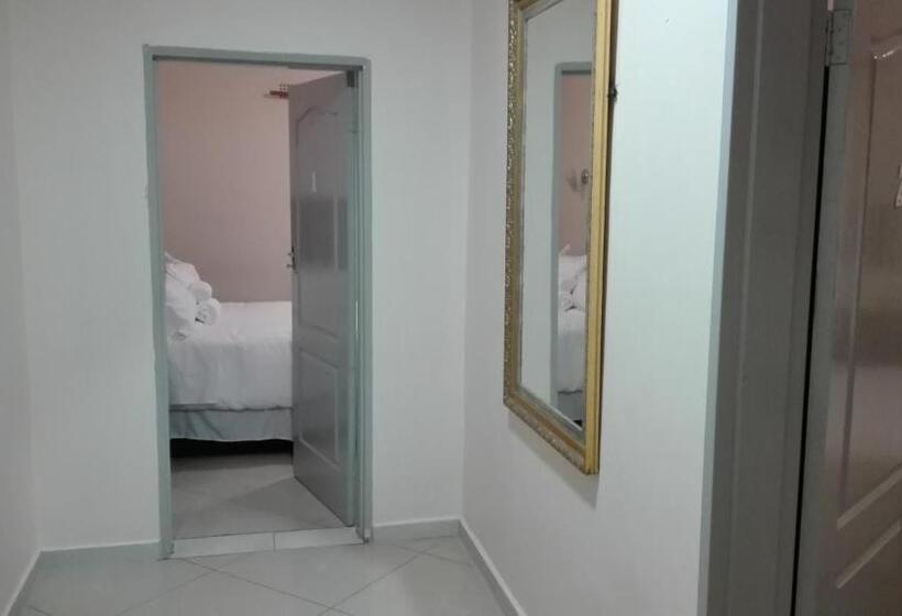 اتاق استاندارد, Kandjo S Bed And Breakfast