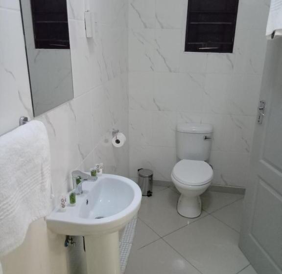 اتاق لوکس, Kandjo S Bed And Breakfast