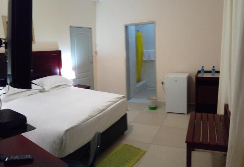 اتاق لوکس, Kandjo S Bed And Breakfast