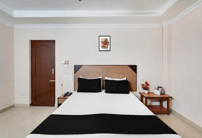 Номер Стандарт, Super Hotel O Park Town Near Nehru Stadium