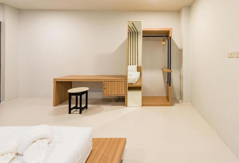 Трехместный Номер Deluxe, Phuket Marine Poshtel   Sha Plus