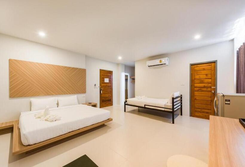Трехместный Номер Deluxe, Phuket Marine Poshtel   Sha Plus