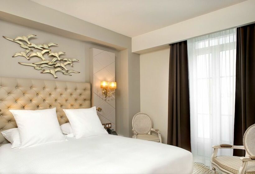 Номер Стандарт Двуспальная Кровать, Grand Hotel Des Sablettes Plage, Curio Collection By Hilton