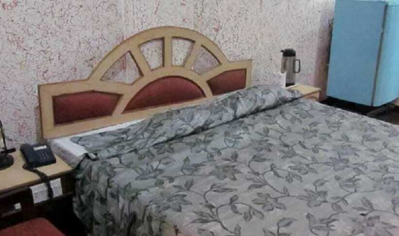 Quarto Deluxe, Saurab