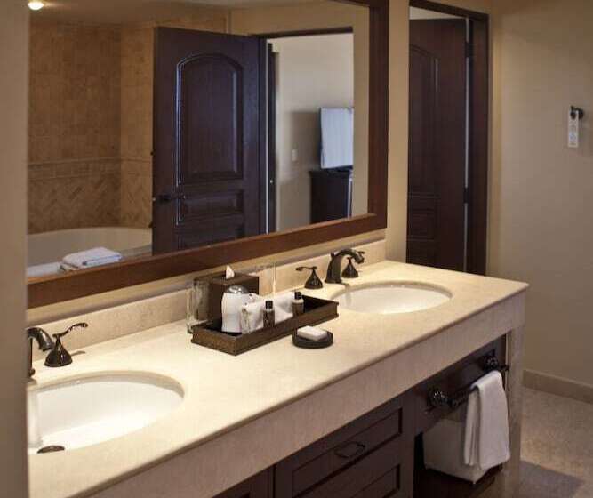 スリーベッドルーム　ヴィラ, Quivira Los Cabos Condos & Homes   Vacation Rentals
