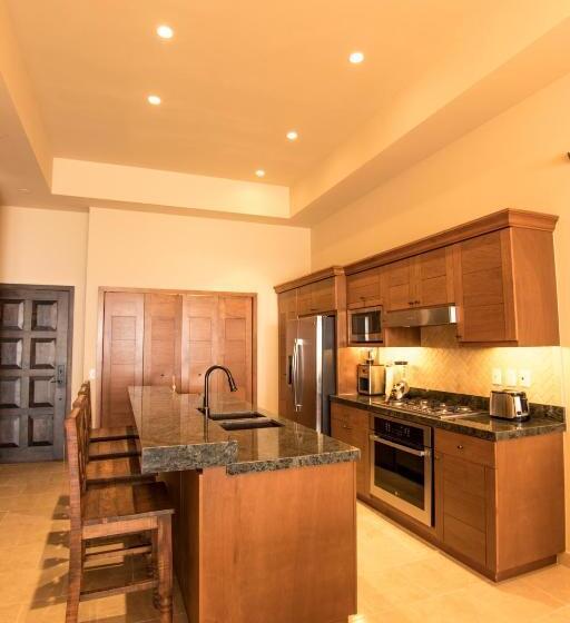 ２ベッドルームアパートメント, Quivira Los Cabos Condos & Homes   Vacation Rentals