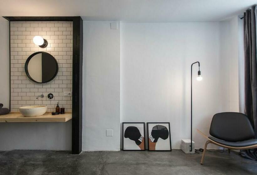 جناح مزود بتراس, Bubusuites