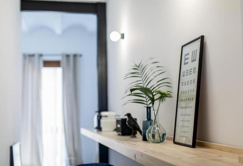 جناح مزوَّد بشرفة, Bubusuites