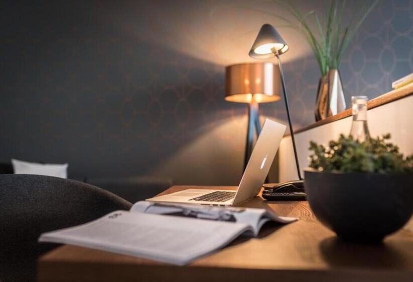 Номер Executive, Melchior Park