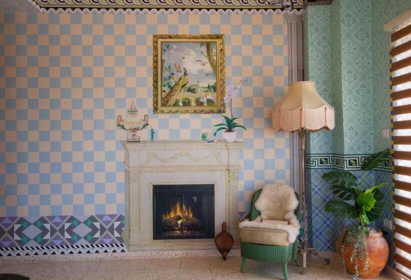 Suite, The Walled Off