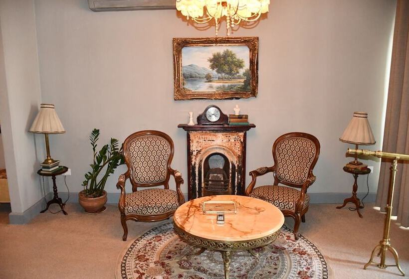 Suite, The Walled Off