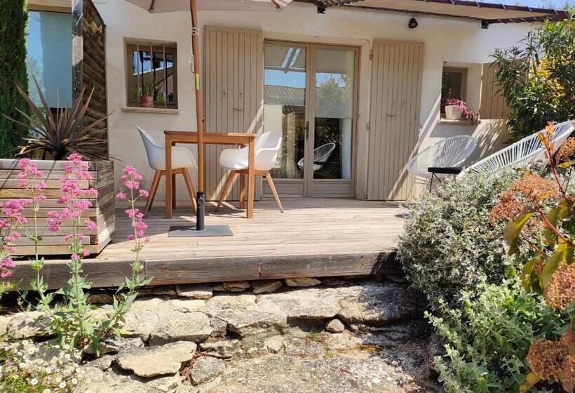 Номер Стандарт Вид на Сад, Villa Cabrida