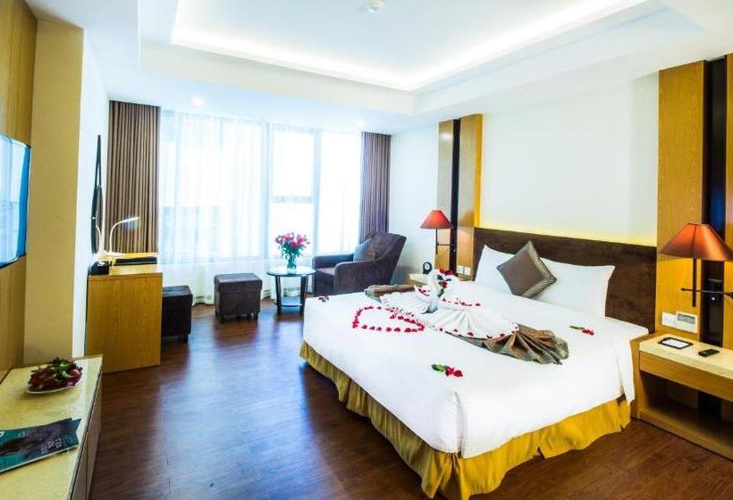 اتاق دلوکس با تخت کینگ و چشم‌انداز شهر, Muong Thanh Luxury Da Nang