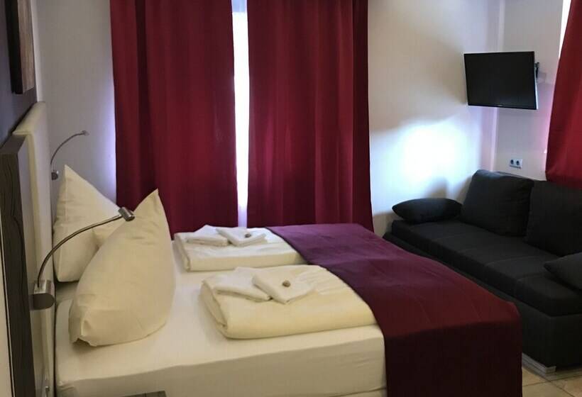 Quarto Triplo Estandar, Sophia