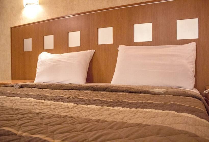 سوئیت پرزیدنت, Autohotel Ilussion