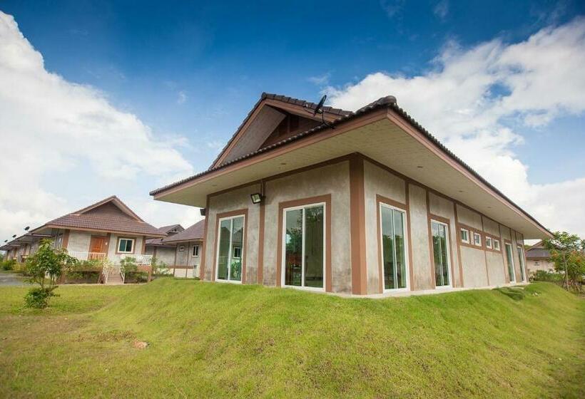اتاق استاندارد با چشم‌انداز کوهستان, Mae Faek Villas