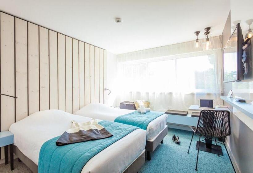 스탠다드 룸 가든 전망, Logis Hôtel Les Pins   Opéralia
