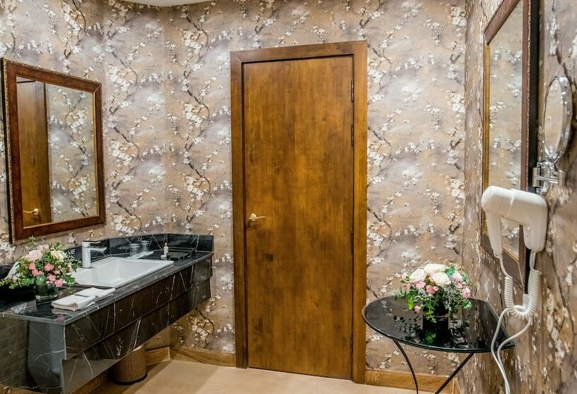 Номер Deluxe, Palace Gate Hotel & Resort By Ehm