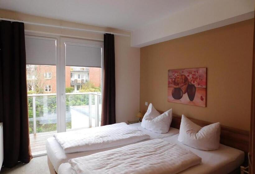 Полулюкс Повышенной Комфортности, Suite Hotel Villa Erika