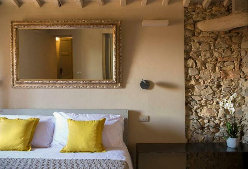 اتاق لوکس, Camere Di Via Montebello