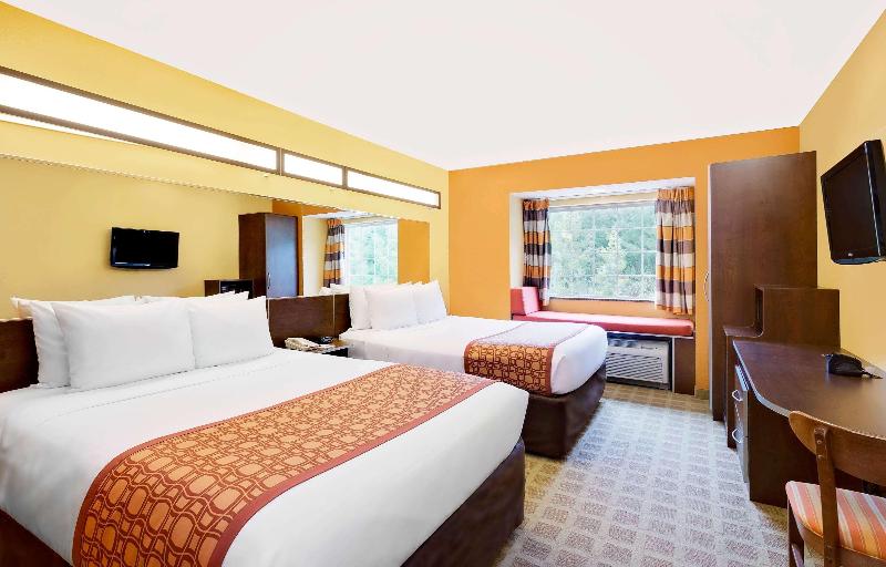 اتاق سوپریور سه تخته, Caesar Park Hotel Banqiao