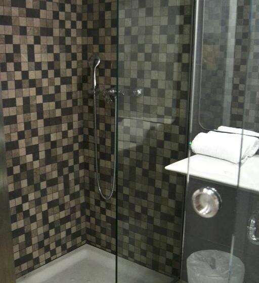 اتاق استاندارد, Bed&breakfast 10 Girona