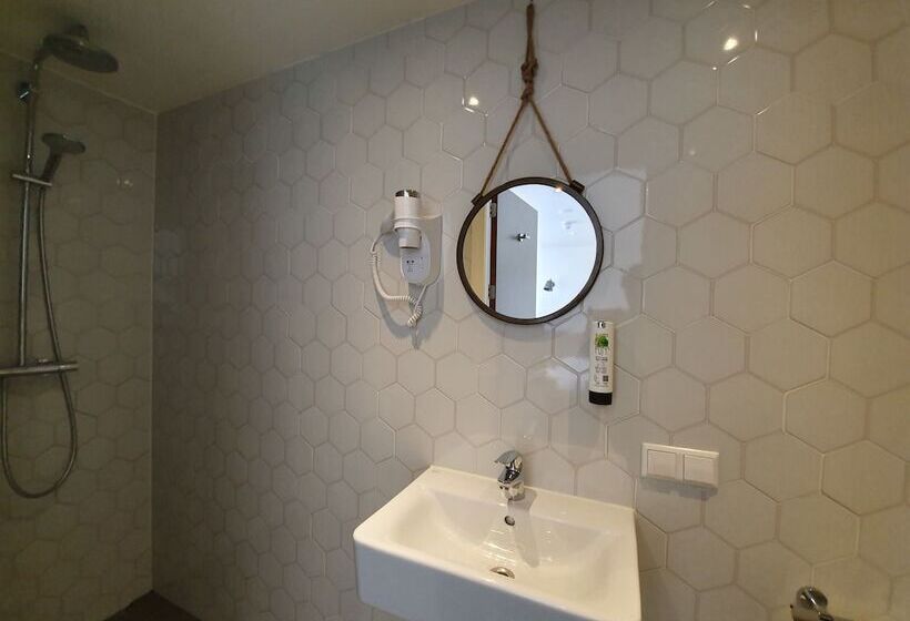 Quarto Estandar, Heye 130
