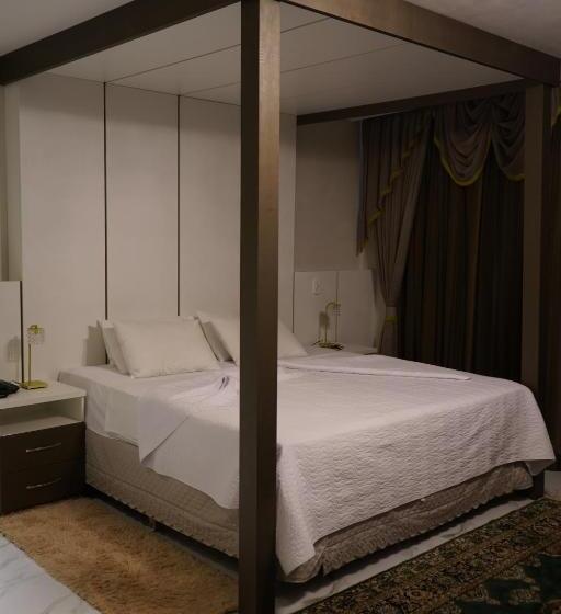 스위트 킹사이즈 침대, Pak Suites