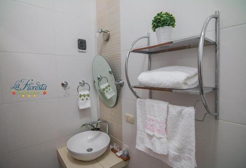 Номер Стандарт, La Floresta Tarapoto Hostal