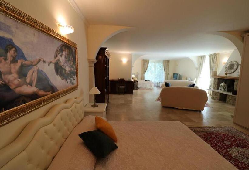 سوییت با چشم‌انداز باغ, La Cascata Negli Ulivi