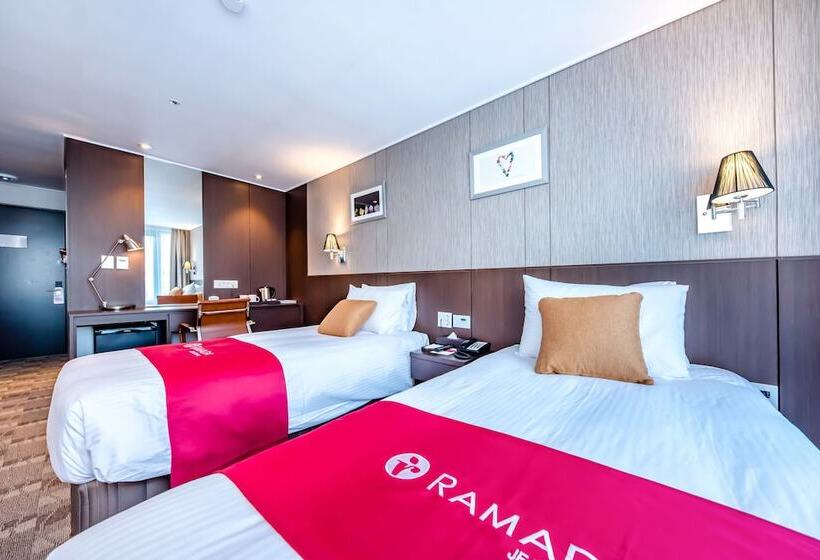 스탠다드 룸, Ramada By Wyndham Jeju City Hall