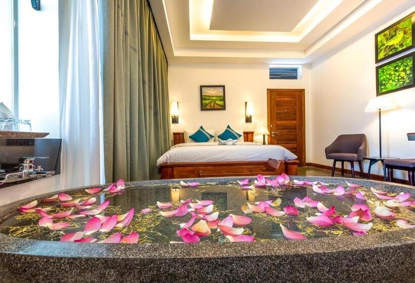 غرفة قياسية سرير كينج, The Tito Suite Residence