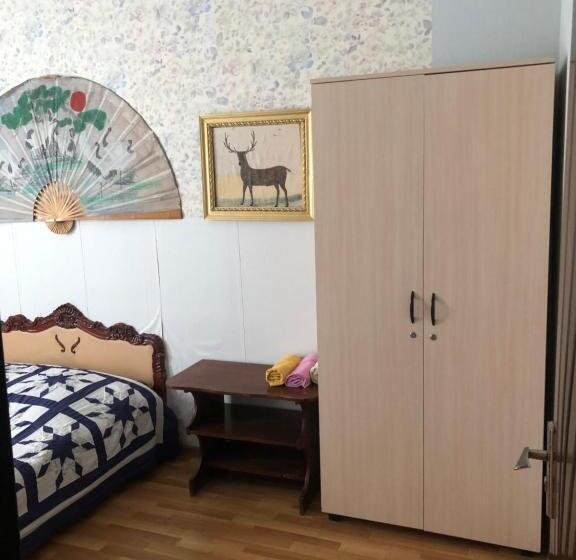 اتاق استاندارد, Apartment Zaziashvili 30