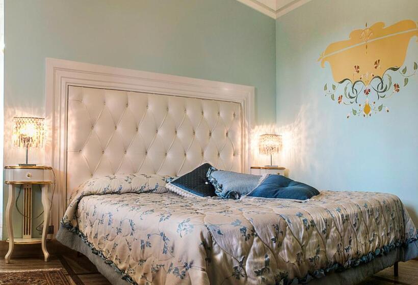 Полулюкс Одноместный с Террасой, Augustus Resort