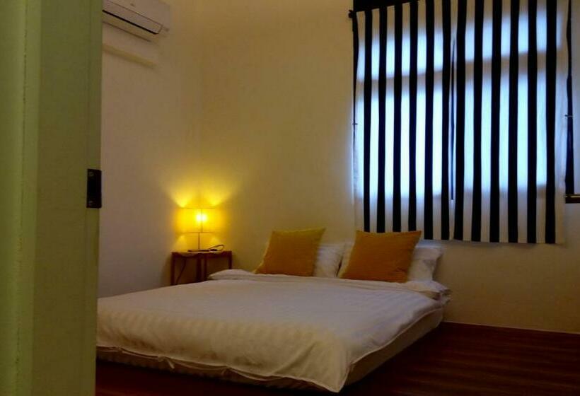 اتاق استاندارد, 5963 Turn Right B&b