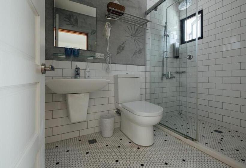 اتاق استاندارد, 5963 Turn Right B&b