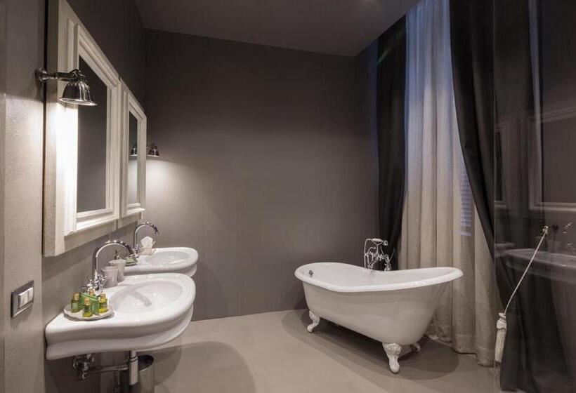 带城市景观的套间, Il Duomo Luxury Suite