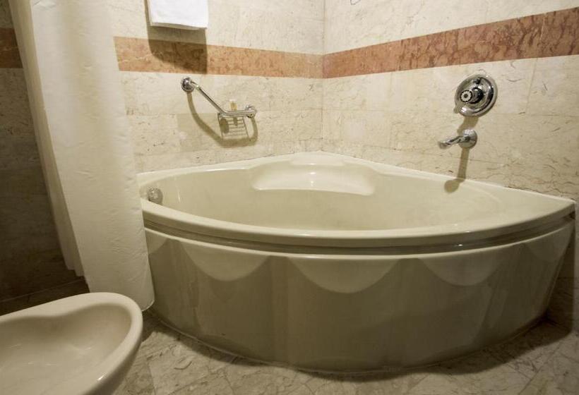 جناح غرفتين نوم, Hofuf