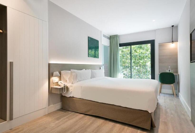 Номер Стандарт, Niu Barcelona