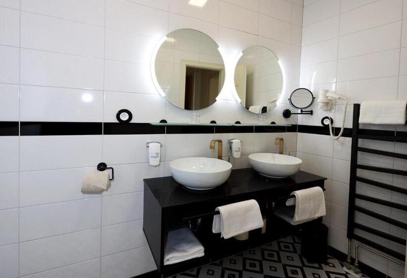 חדר סופריור, Art Deco Wolker By Astoria Hotel & Medical Spa