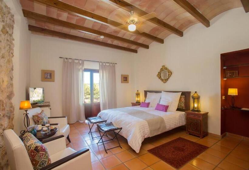 اتاق استاندارد با چشم‌انداز باغ, Casa Font I Roig