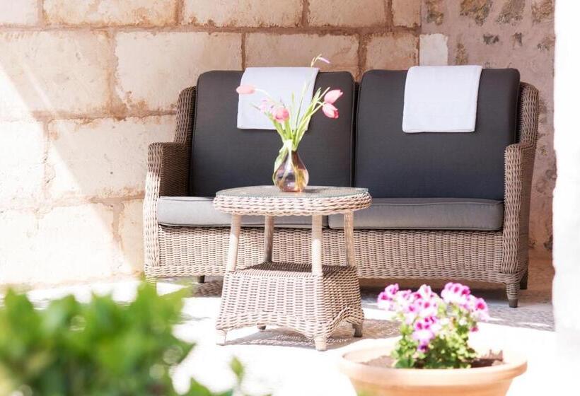 سوییت لوکس, Casa Font I Roig