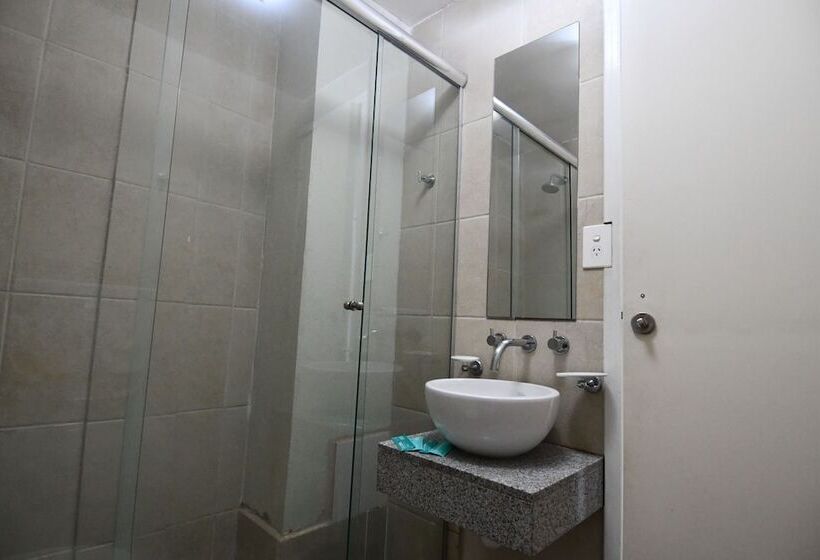 اتاق استاندارد سه نفره, O2 Hotel Gesell