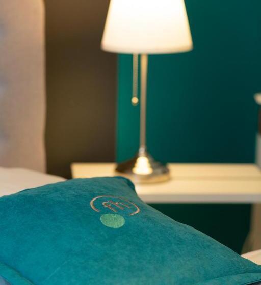 Номер Стандарт с Балконом, Friends Hotel Bad Salzuflen